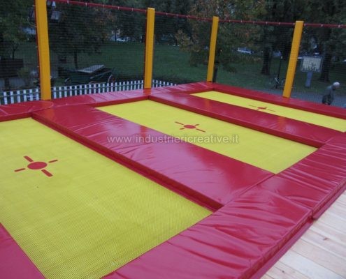 Cuscini di protezione per impianto tappeti elastici professionali colore rosso Cuscini copri-molle per trampolini elastici professionali colore rosso