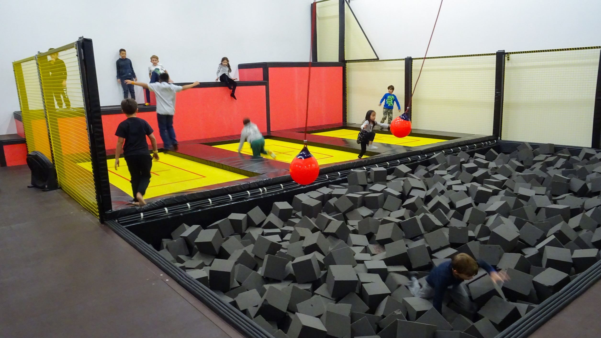 Foam pit + Towers Trampoline park Trampoline park foam pit