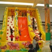 Scivolo gonfiabile Giungla - produzione e vendita di grandi scivoli gonfiabili - vente de toboggan gonflable pour enfants