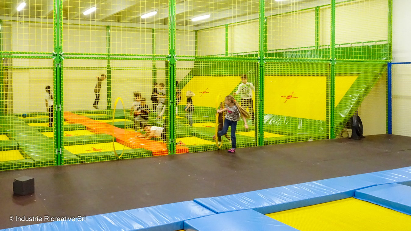 Dodgeball Trampoline park Vicenza Italy (11 di 18) Dodgeball Trampoline park Vicenza Italy (11 di 18)