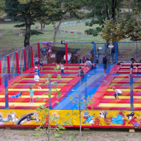 16 professional trampolines - public park Parma, Italy